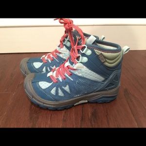 Kids- Merrell Capra hiking boots 11